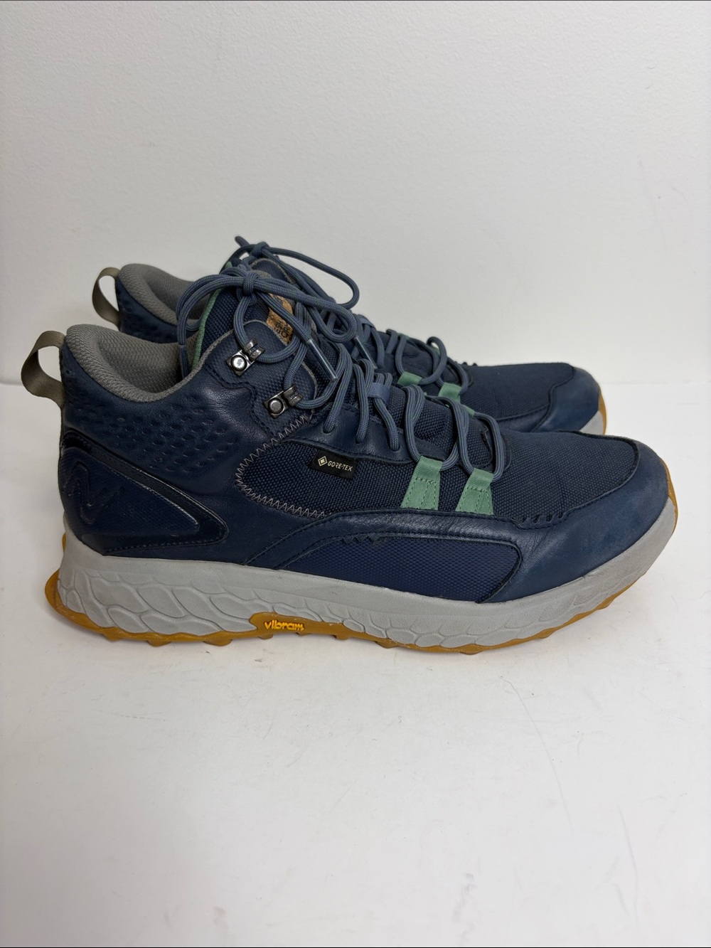 New Balance Fresh Foam X Hierro Mid GTX Hiking Shoes Men's 10 Blue MTHIMCTE